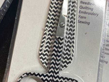 ZigZag Scissors with Sheath For Cheap